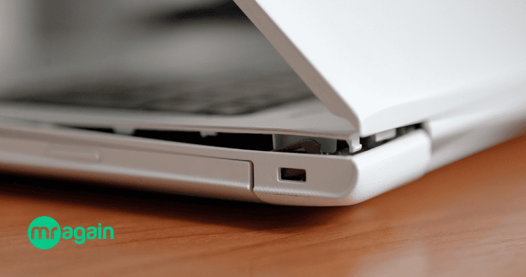 kapotte-laptopscharnieren-veilig-herstellen-mragain reparatie