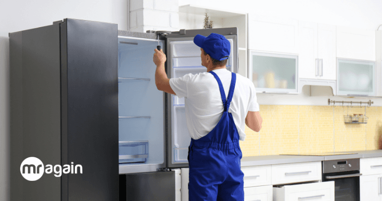 Koelkast maakt lawaai: oorzaken & snelle fixes